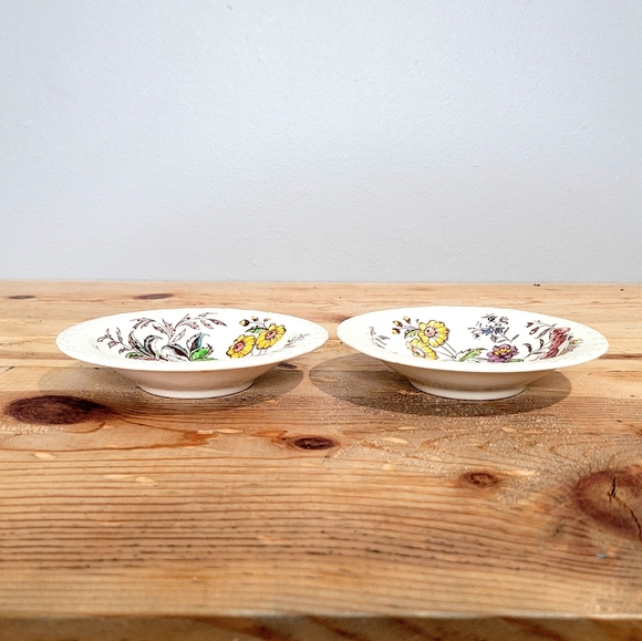 Vintage Vernon Kilns Hand Painted May Flower Small Bowls SET OF 2 Floral 6 Inch - Picture 2 of 9